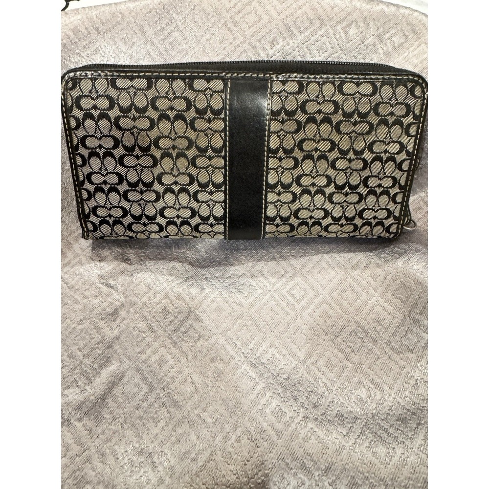 Coach Leather Wallet Black with C Logo Zip Around Multi Pocket In Black - Picture 7 of 11